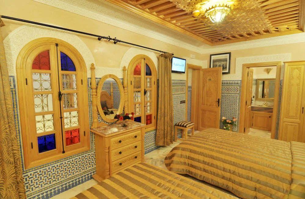 Dar Al Madina Al Kadima Hotel Fez Exterior foto