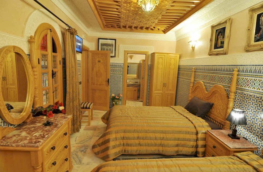 Dar Al Madina Al Kadima Hotel Fez Exterior foto