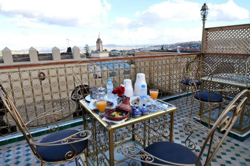 Dar Al Madina Al Kadima Hotel Fez Exterior foto